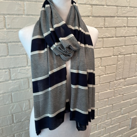 Accessories - SALE ✅✅✅Lands End Scarf
